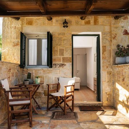 Suburban Elegant Studios Kota Zakynthos Bagian luar foto